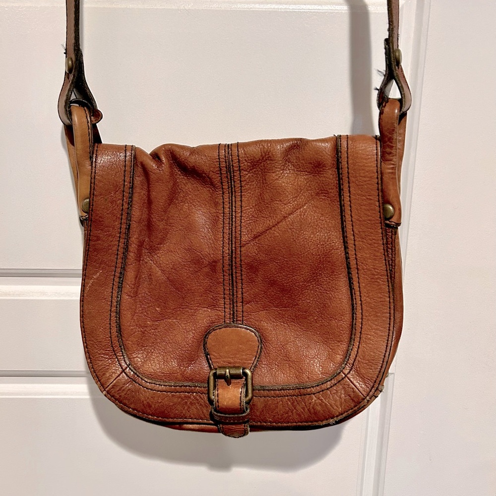 {Fossil} Genuine Leather Crossbody Bag